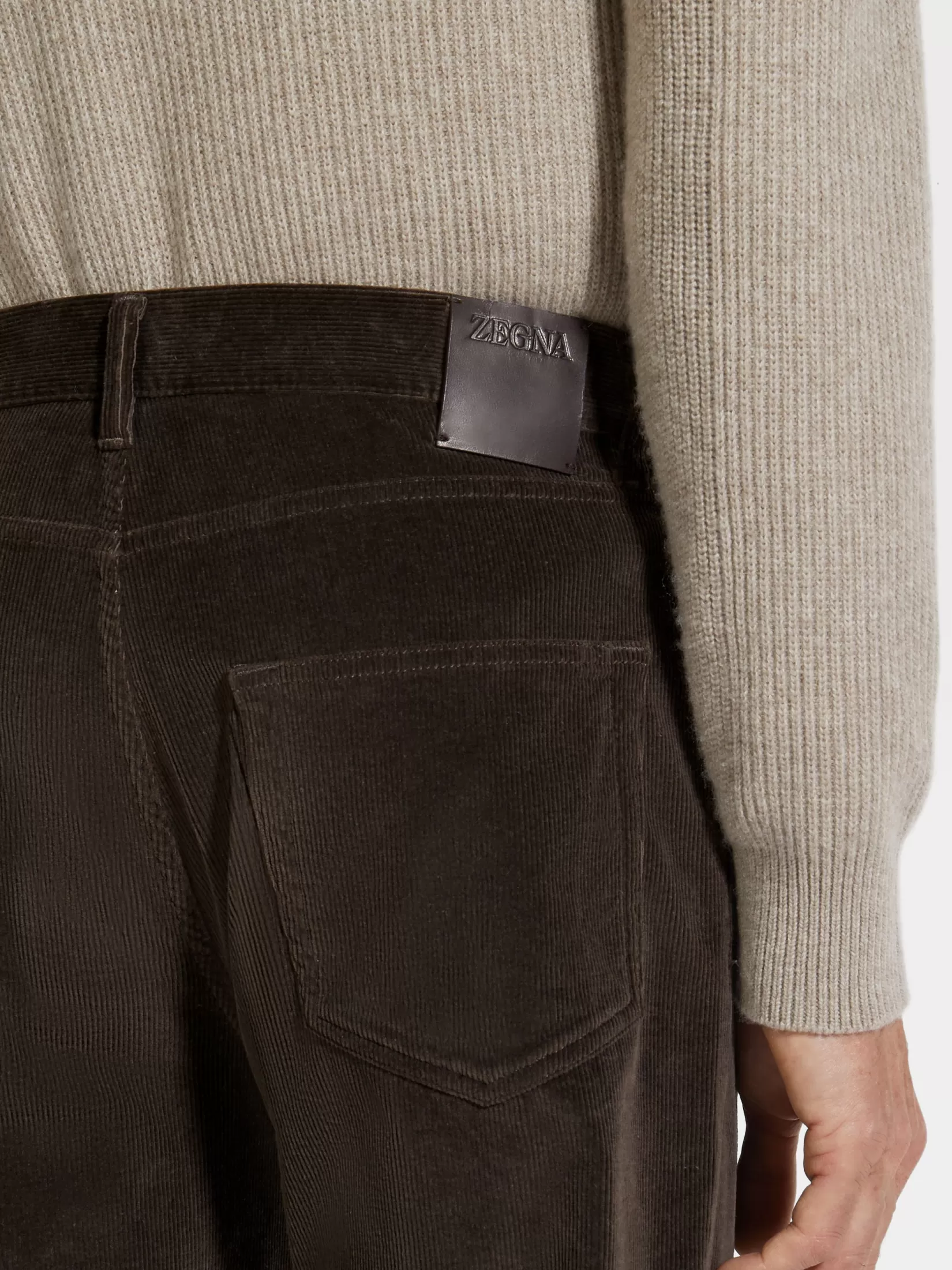 Online Pantaloni Roccia in Cashco Marrone Scuro Jeans